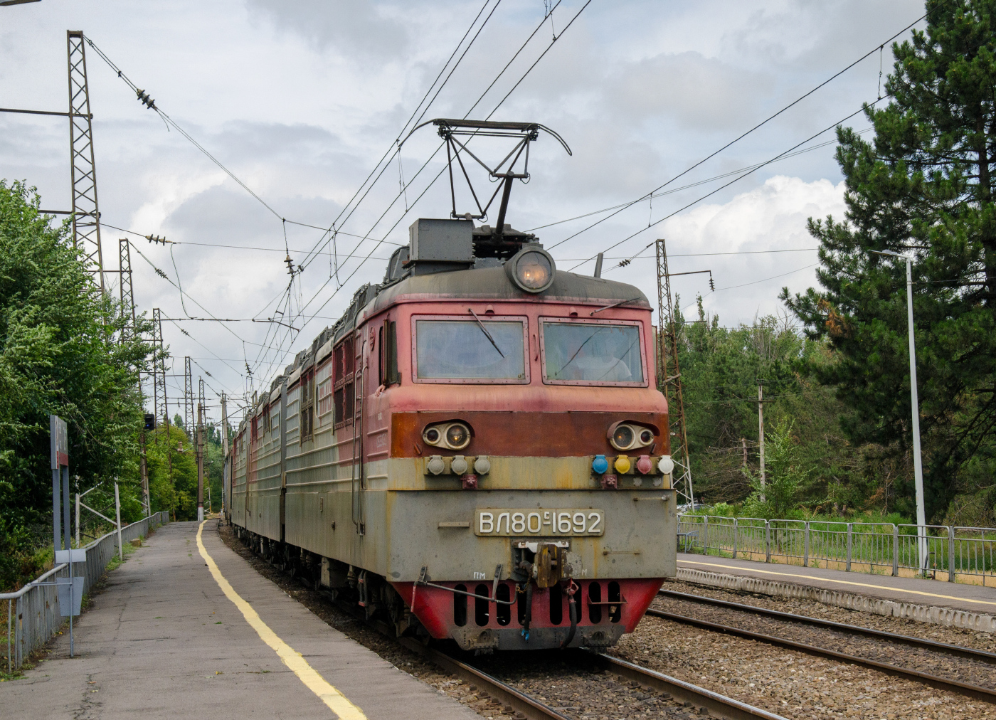ВЛ80С-1692