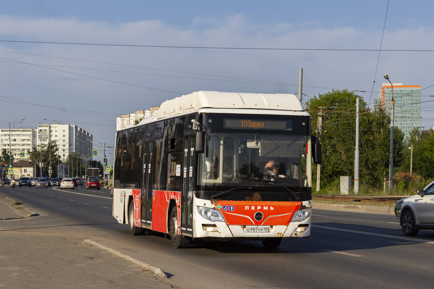 Lotos-105C02 № О 197 ТР 159