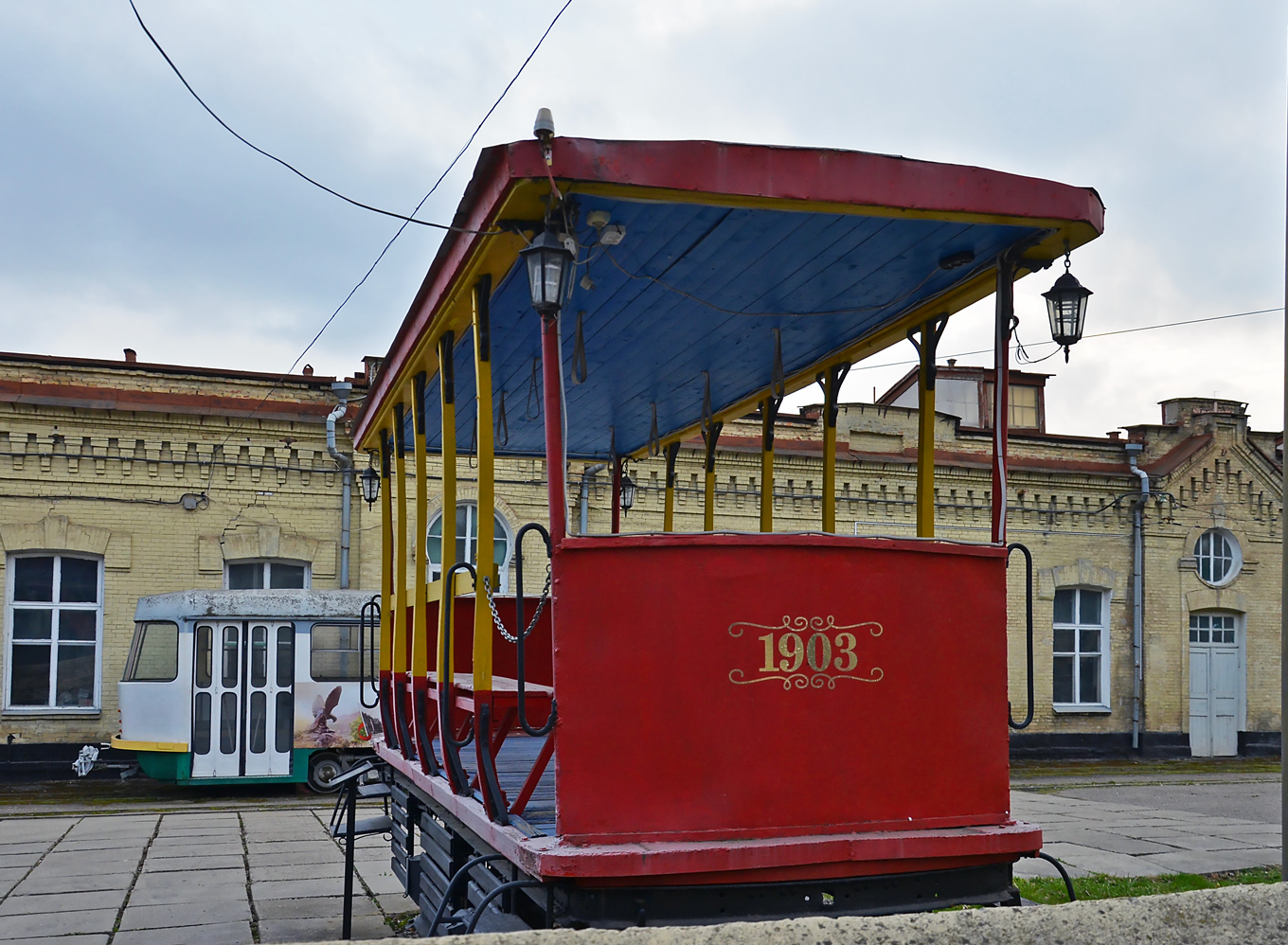 Вагон-памятник № 1903