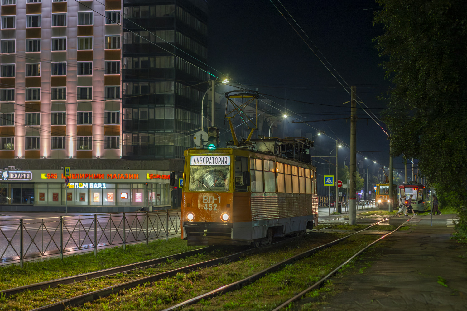 71-605 (КТМ-5М3) № ВЛ-1 (452); 71-605 (КТМ-5М3) № Г-7 (458)