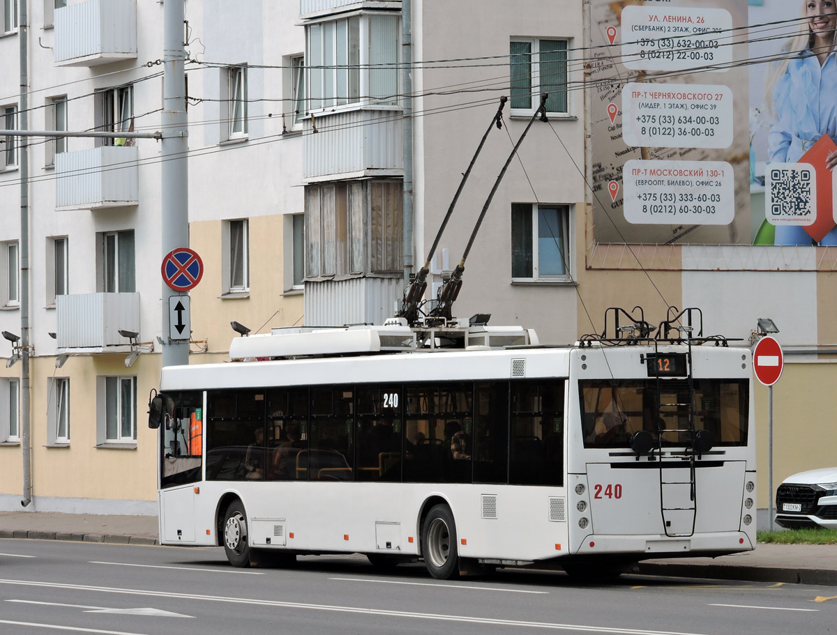 МАЗ-203T70 № 240