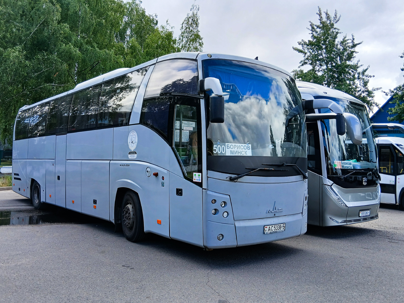 Маз-251.062 № 23530 АС 5338-5; ZhongThong LCK6129H1 № 24678 ВВ 5380-5