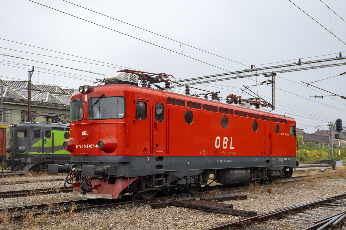 441 004