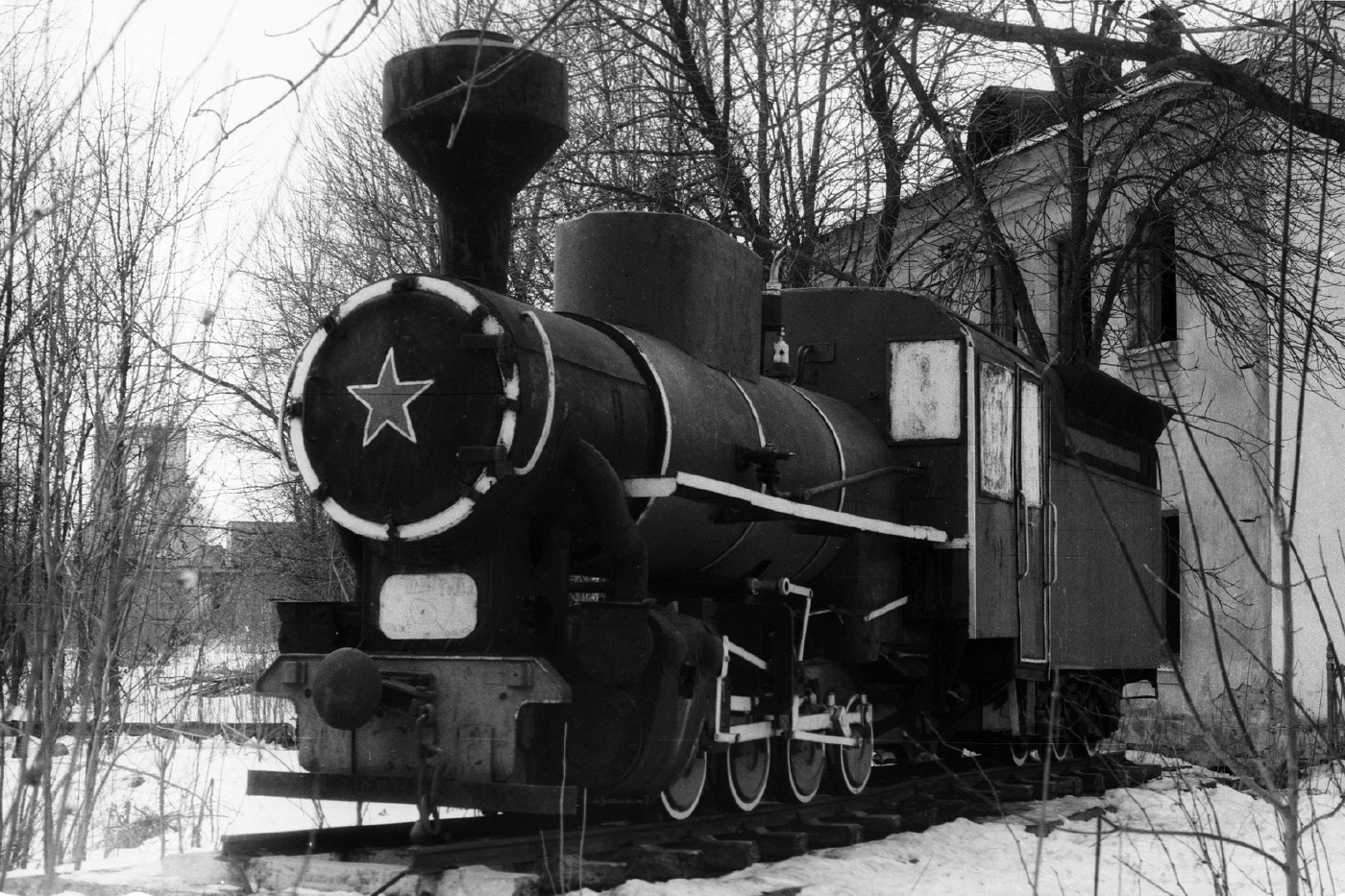 Узкоколейный паровоз ВП4-1442